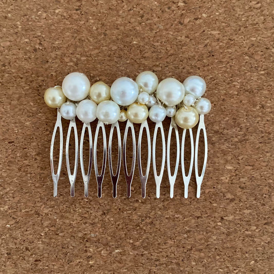 Pearls Comb